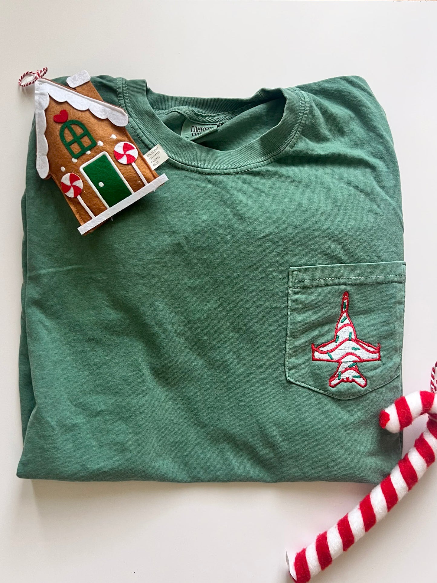 Jet Cake Embroidered T-Shirt/Sweatshirt